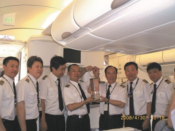 777、330輪番上陣,燃情奧運看見國航擔當4 777、330輪番上陣,燃情奧運看見國航擔當4